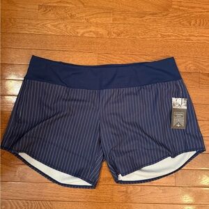 Oiselle Navy Grounded Striped Roga Shorts size 16/18 NWT